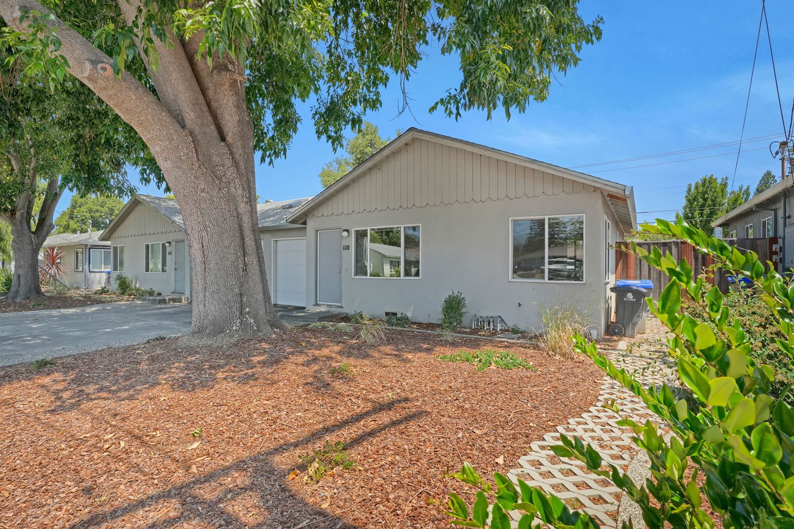 Mountain View House: 110 Paul Ave.
