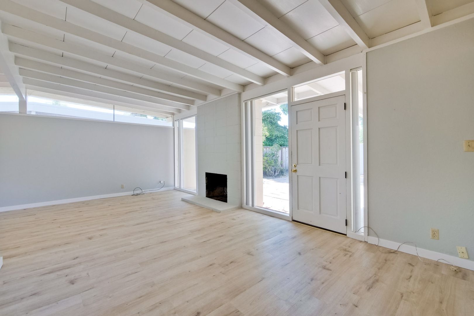 Santa Clara House: 3049 Harding Ave