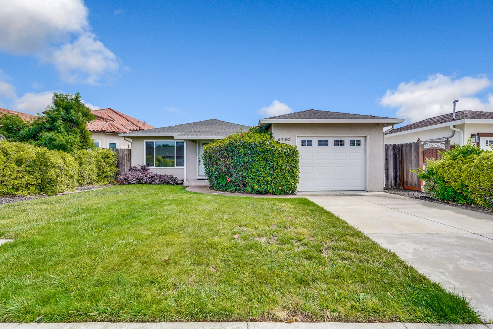 Newark House: 6780 Mayhews Landing Road