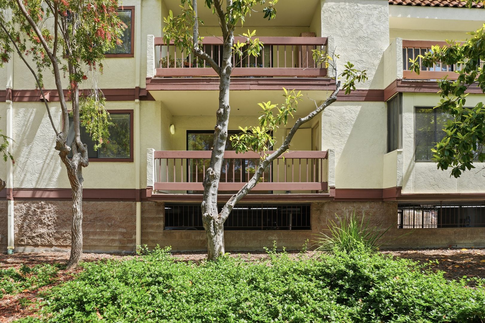 Palo Alto Condo: 496 W. Charleston   Unit 103