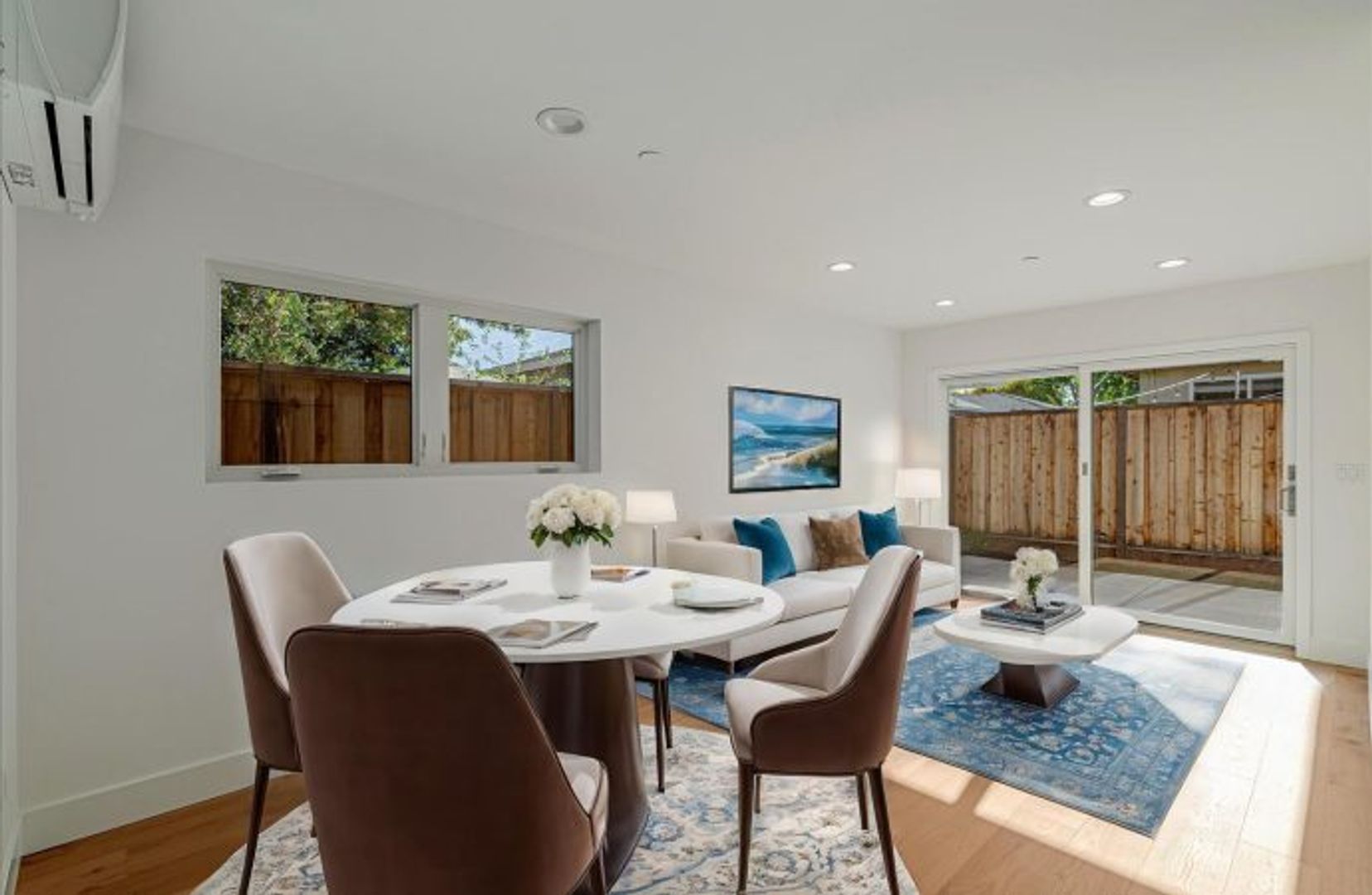 Welcome to The Grove on Kentfield, located in Redwood City's charming Palm Park neighborhood. Small Pets welcome!