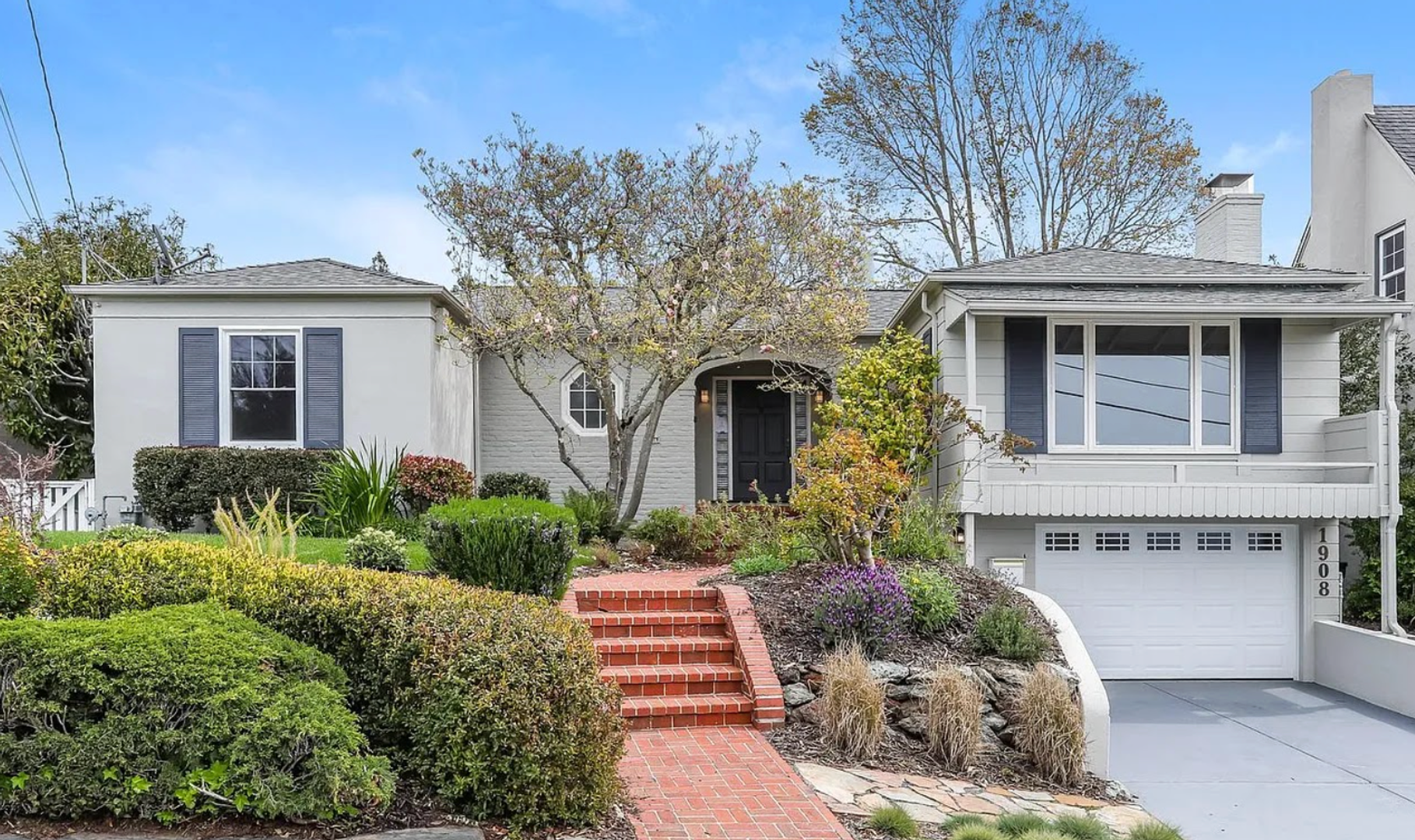 Oakland House: 1908 Melvin Road