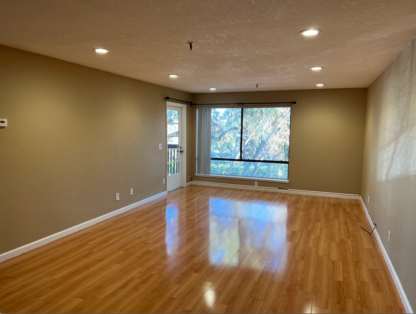 Mountain View Condo: 49 Showers Drive