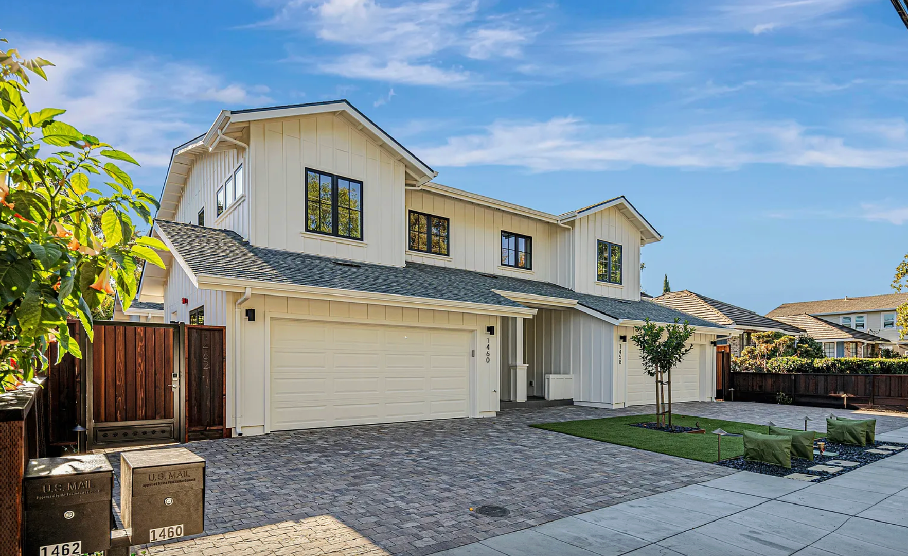 Redwood City House: 1460 Kentfield Avenue