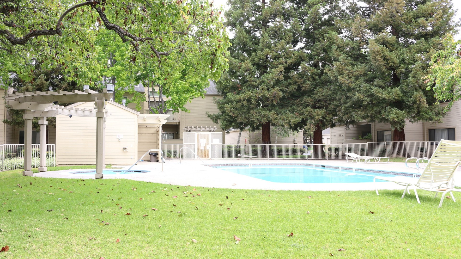 San Jose Condo: 1323 Pebble Ct