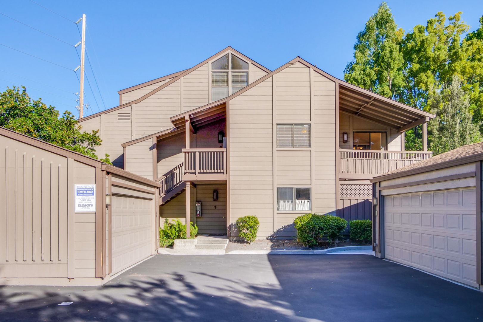 Mountain View Condo: 2040 W Middlefield Road