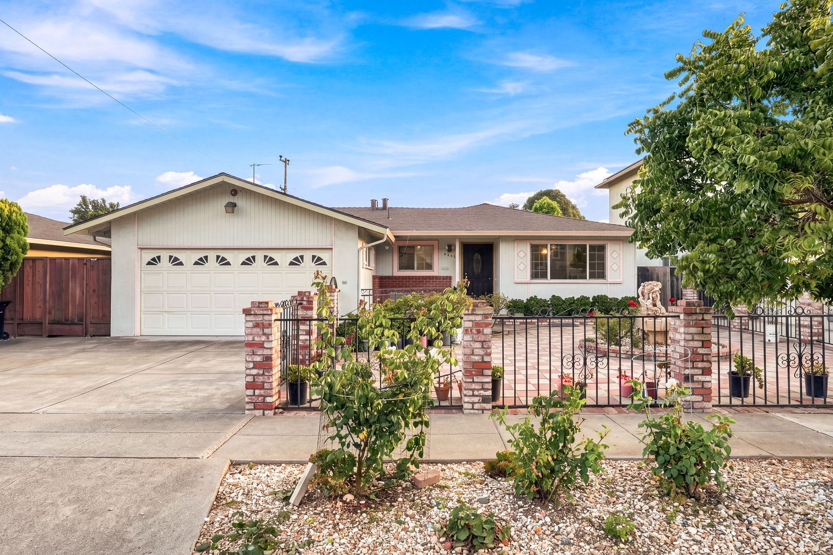 fremont House: 4448 irvington ave