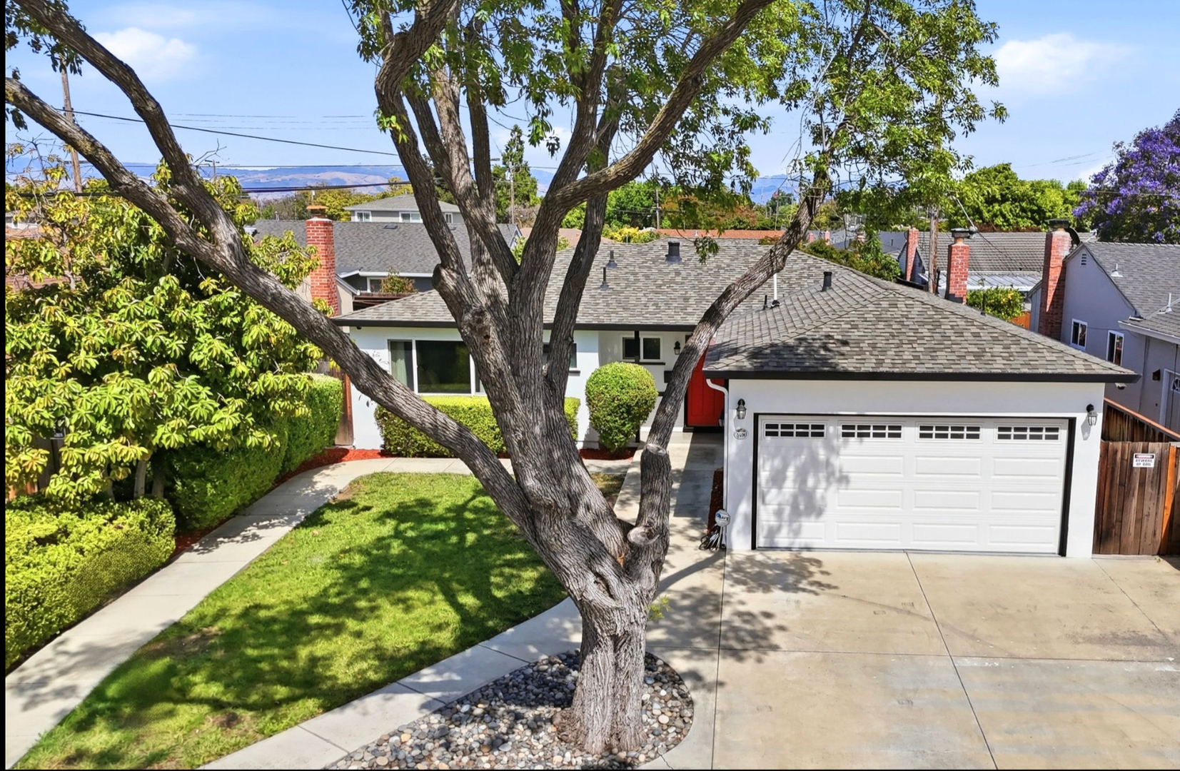 Santa Clara House: 3490 Flora Vista Ave