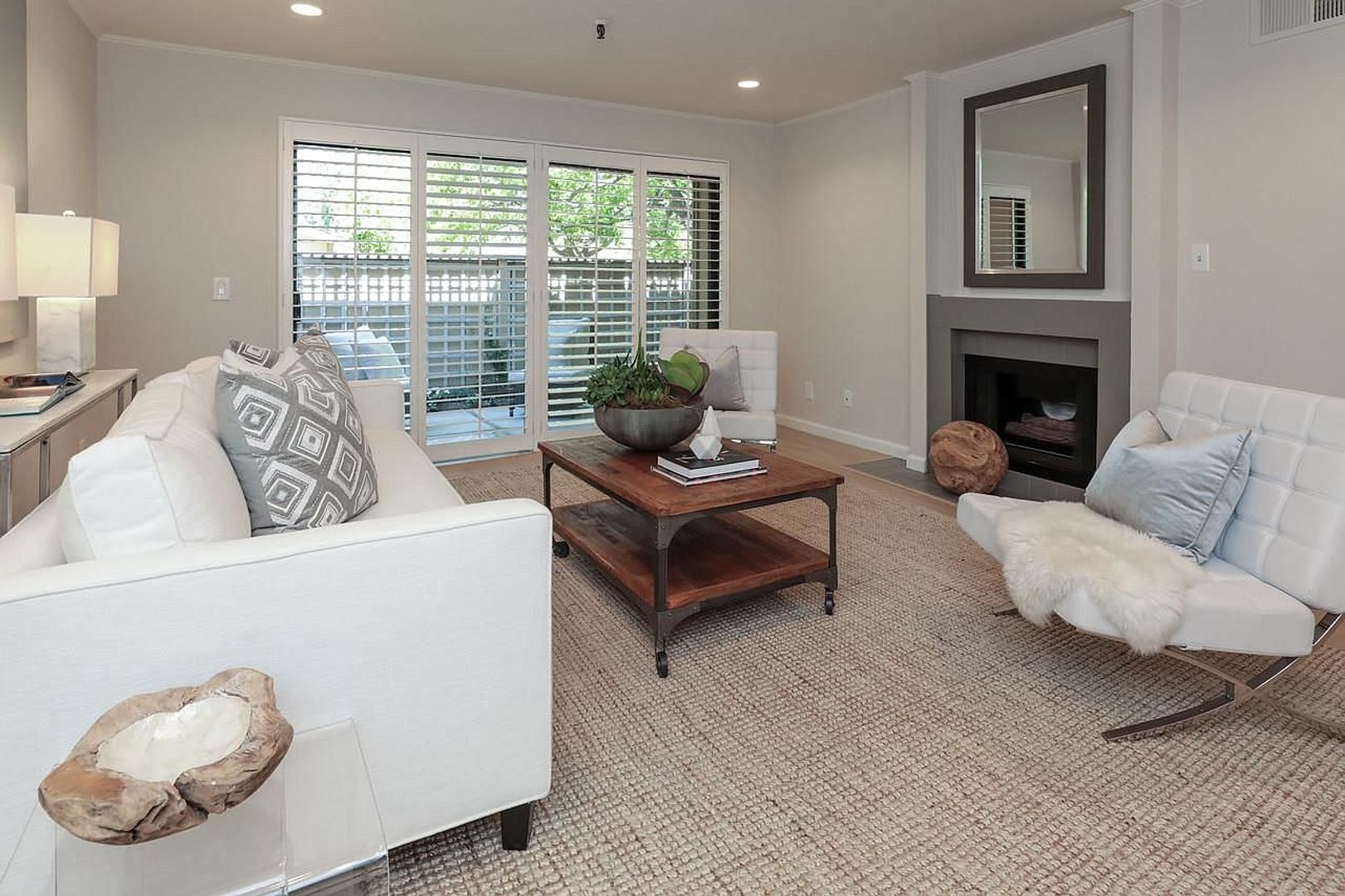Mountain View House: 49 Showers Drive