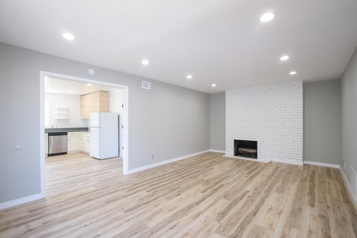 Beautiful Remodeled 2 Bed/1 Bath Duplex in Sunnyvale - Near Google, Apple, LinkedIn - This is a MUST SEE!