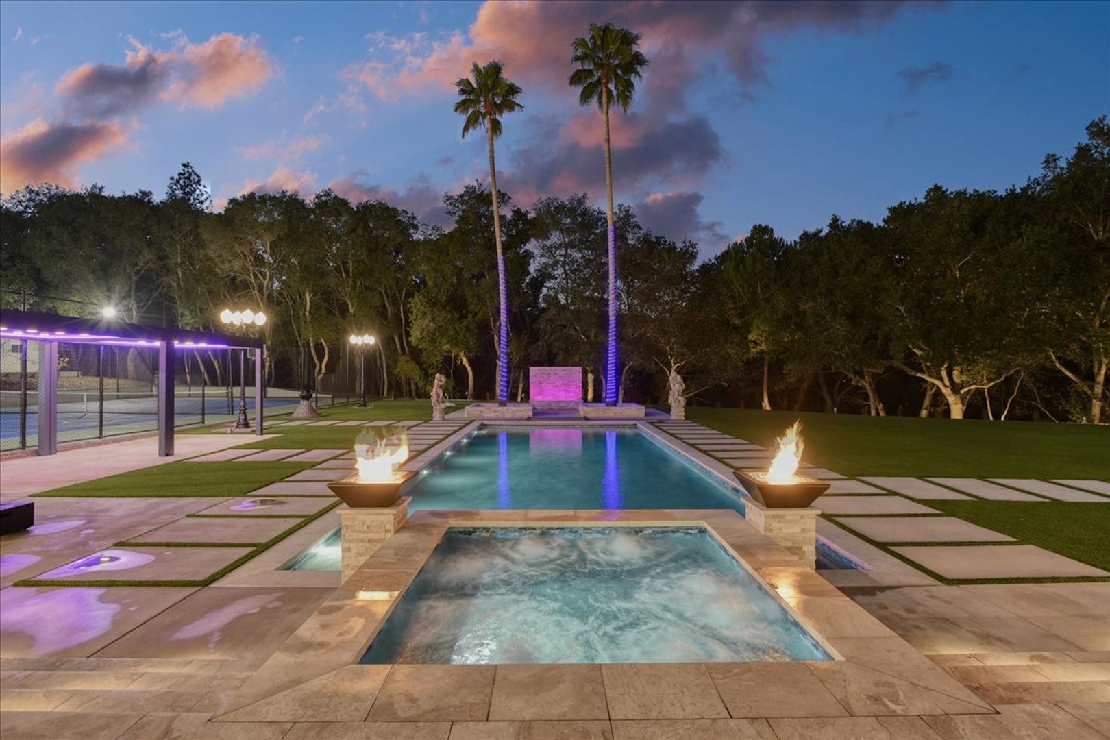 Pool at 18911 Decatur Road - TENANT PLACEMENT (2 of 3)