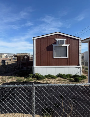 Cozy Home with All Utilities Included!