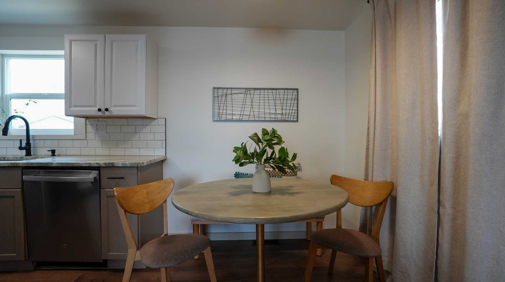 Casper House: 1615 Custer Ave