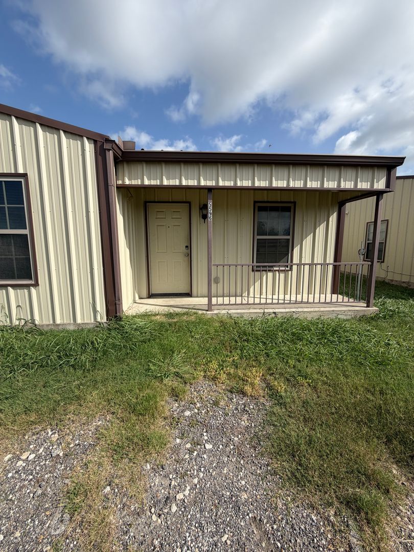 Bardwell House: 5596 Sycamore St