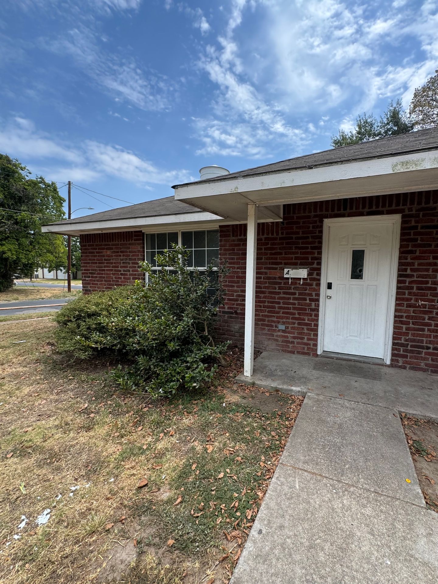 Corsicana Apartment: 1101 W 5th Ave.