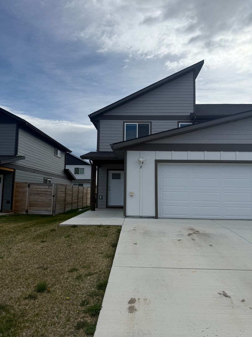 Belgrade Apartment: 704 Black Diamond