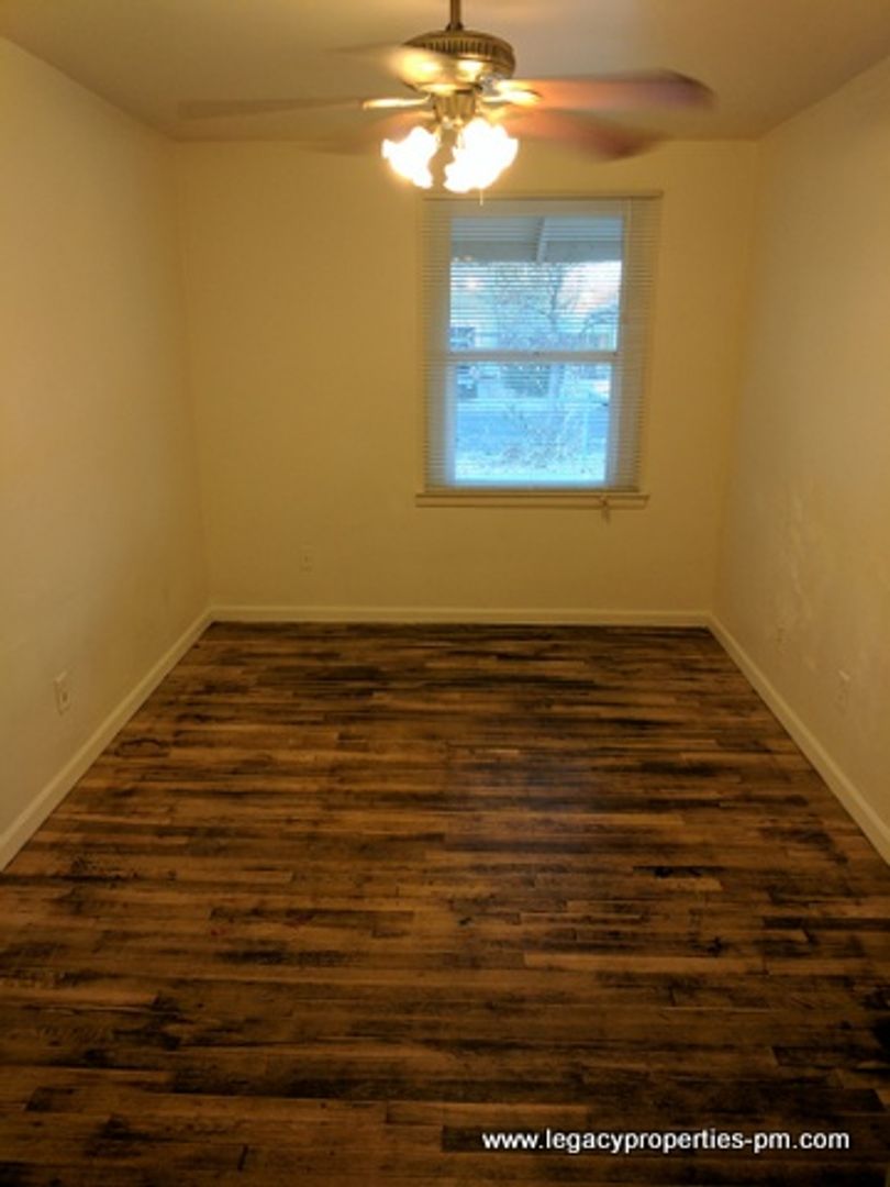 Aurora House: 1762 Paris St.