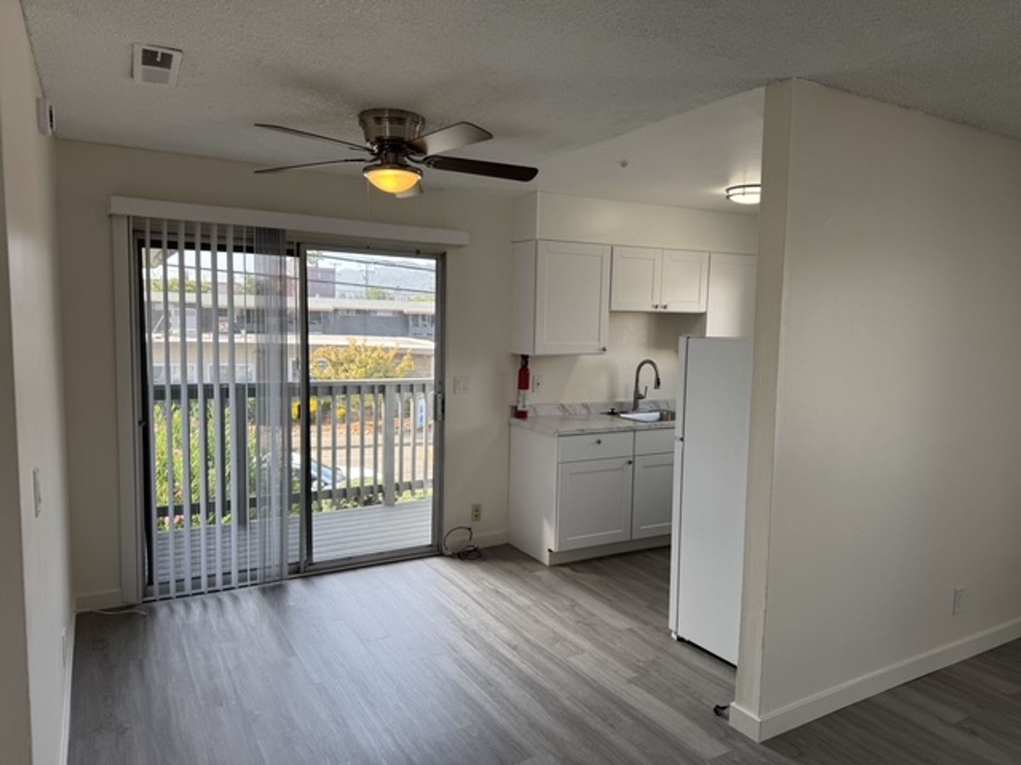 Santa Rosa Apartment: 1155 Evans Drive