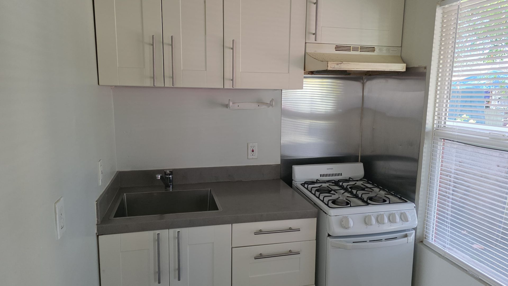 Calistoga Apartment: 1701 Lake St & 1704 Grant St