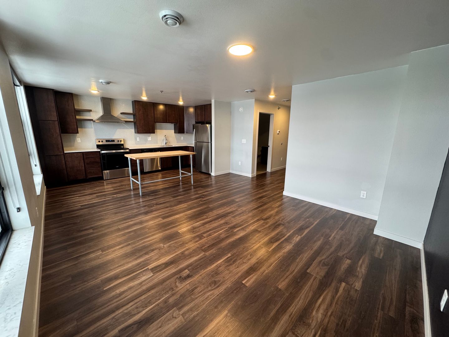 Bismarck Apartment: 208 E Greenfield Ln