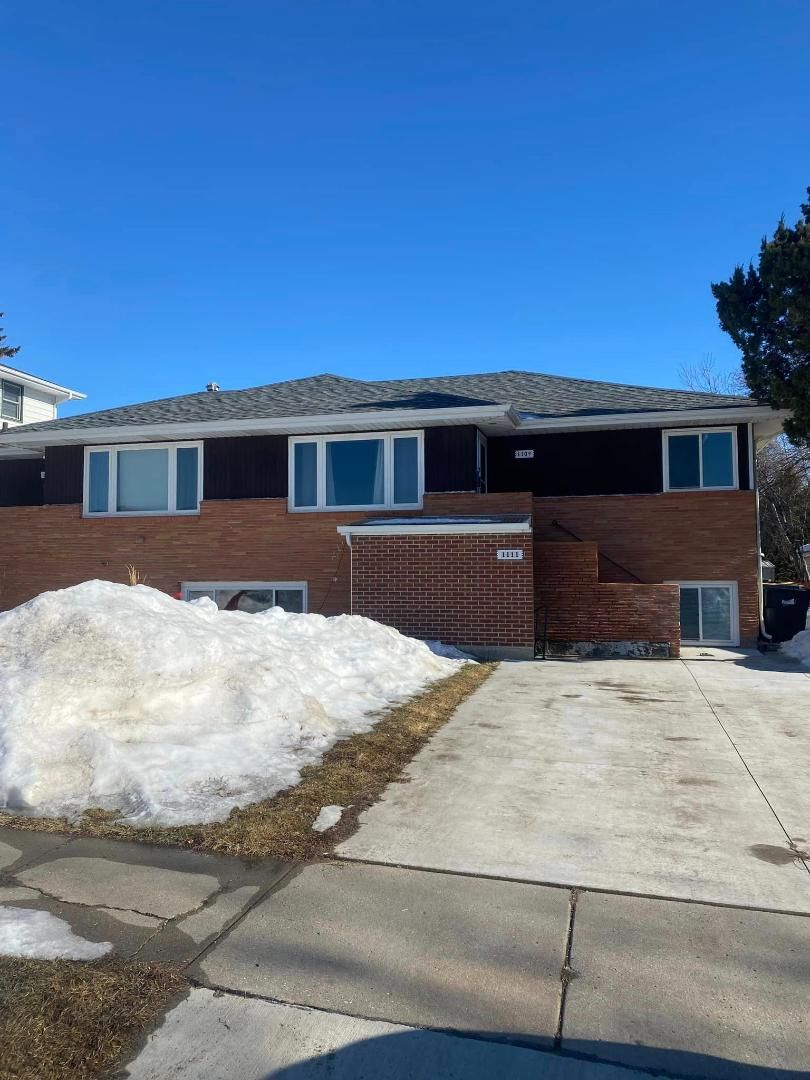 Bismarck Apartment: 1109-1113 N 18th Street