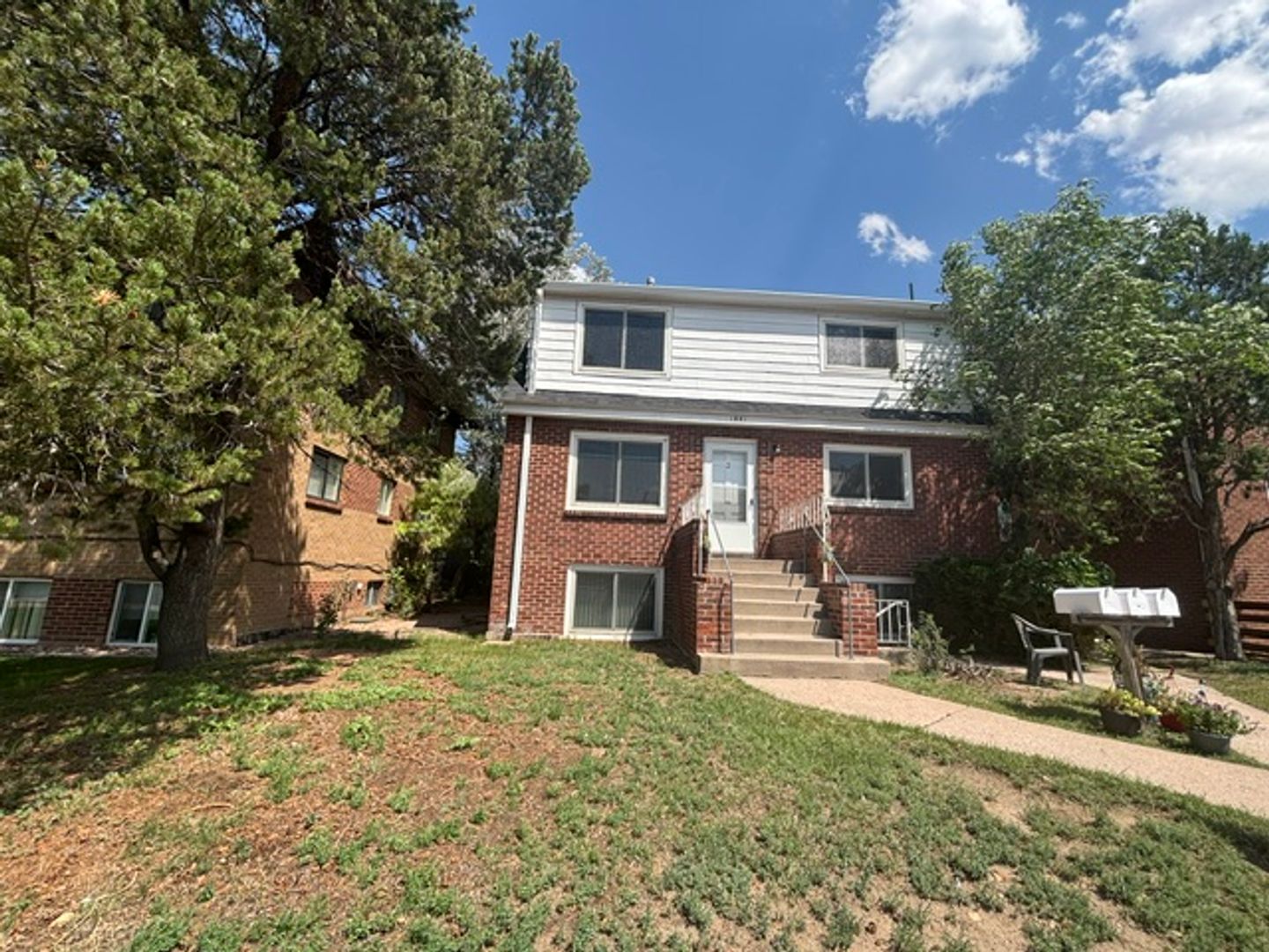 Cheyenne Apartment: 1841 Crook Ave.