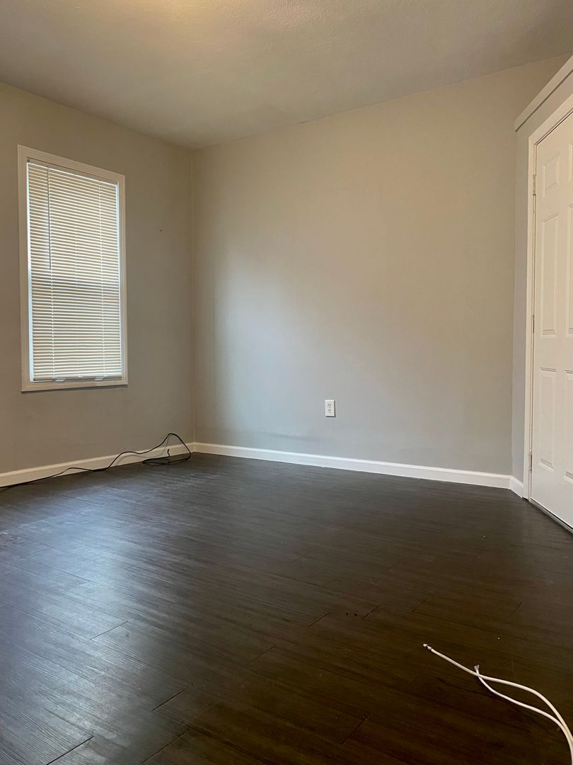 Providence Apartment: 140 Courtland St