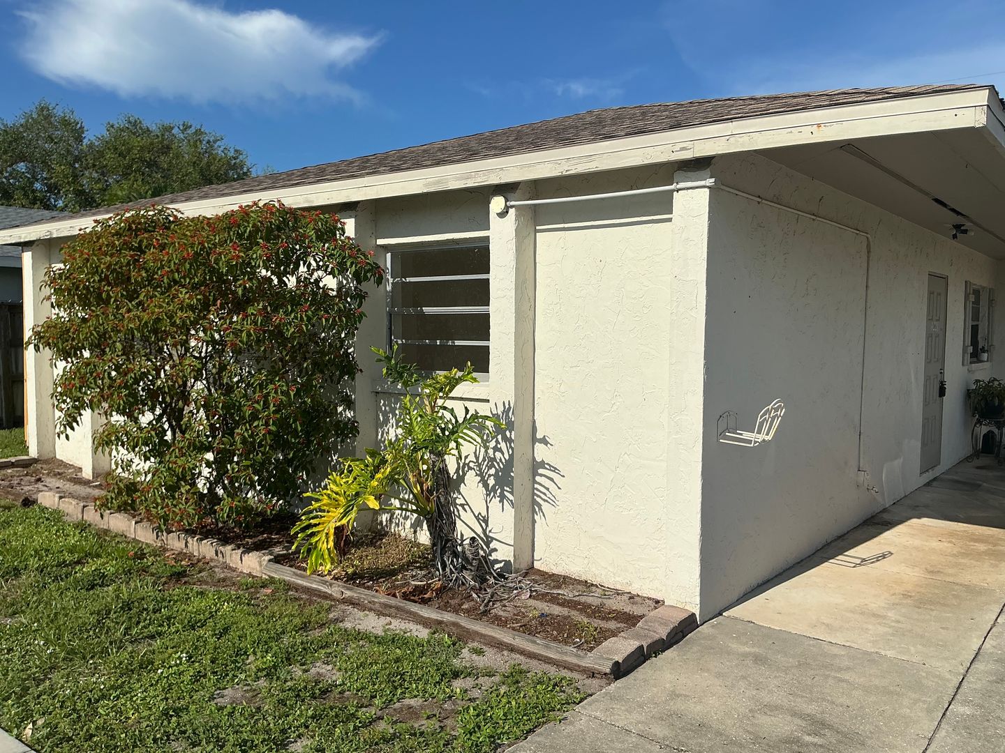Bradenton Apartment: 4228-4230-4232 62nd Street West