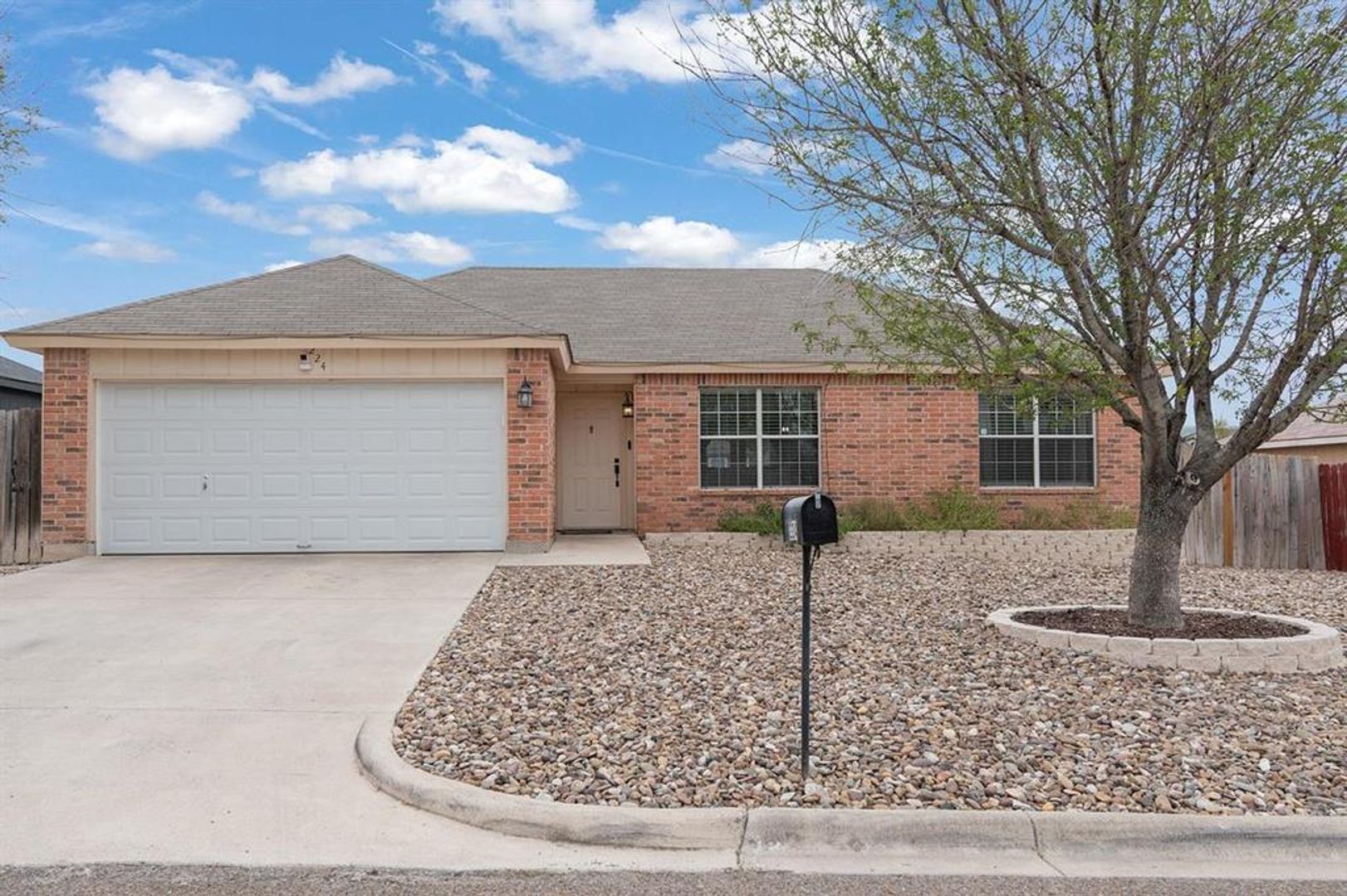 Del Rio House: 224 Vista Hermosa