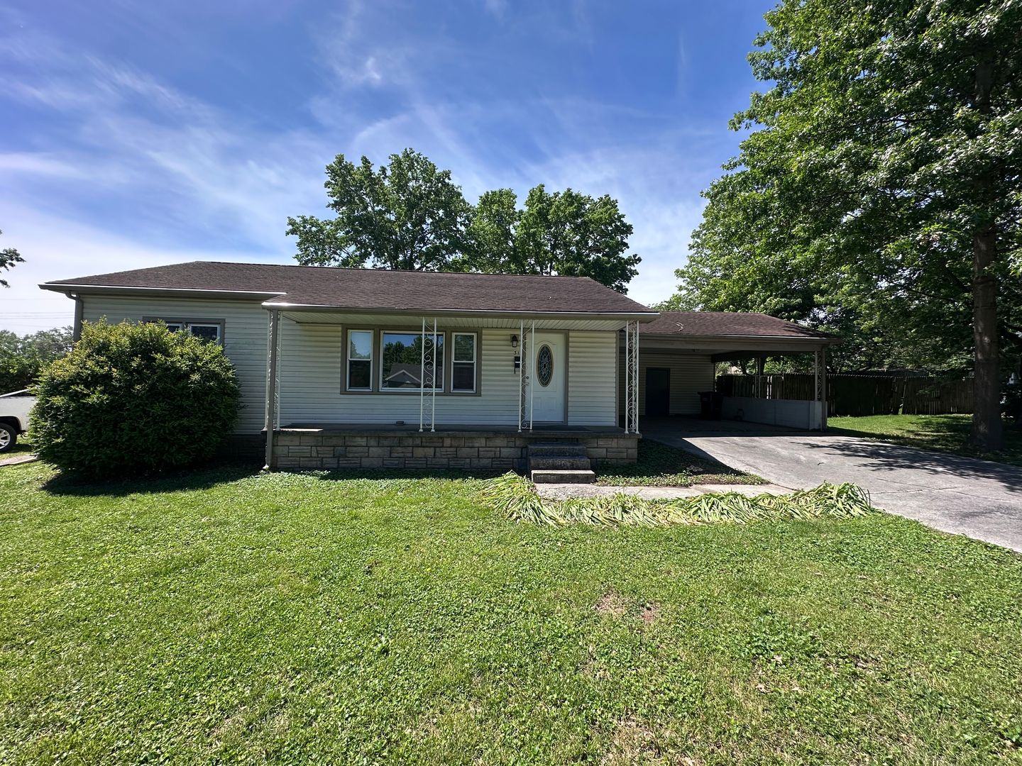 Hopkinsville House: 313 Ginnie Lane
