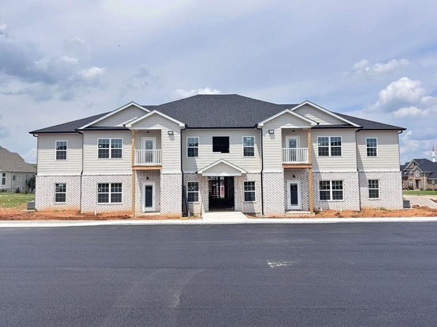 Bowling Green Apartment: 308 Hillview Mills