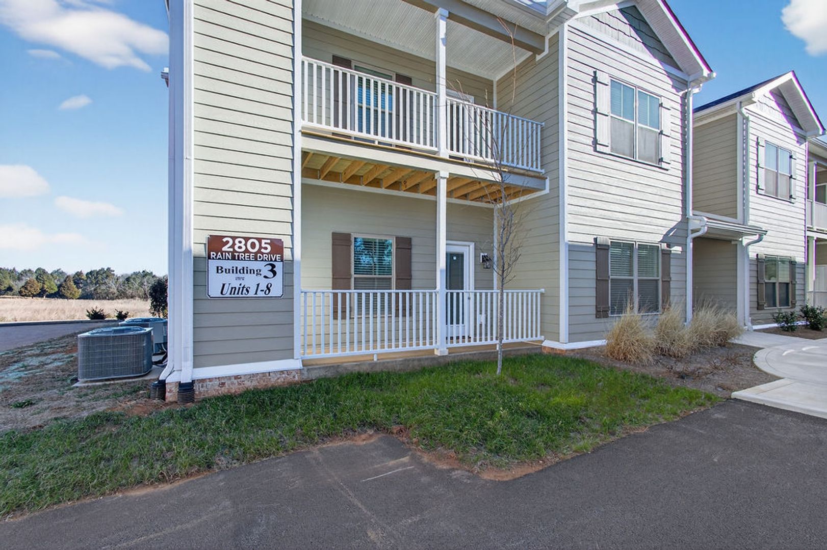 Bowling Green Apartment: 2805 Raintree Drive