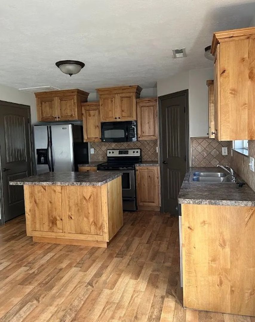 Rexburg Townhome: 683 Countryside