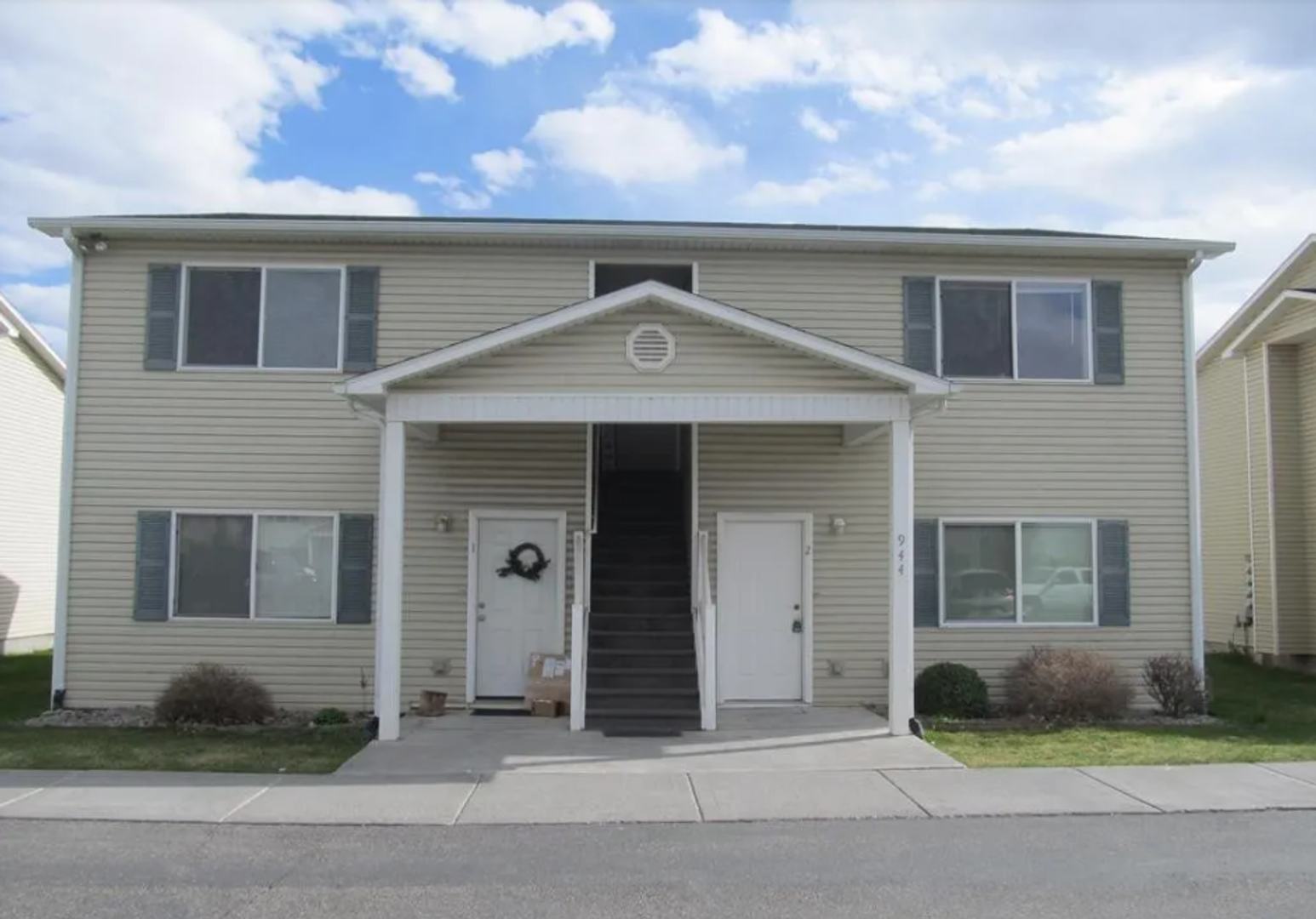 Rexburg Apartment: 944 Anne St