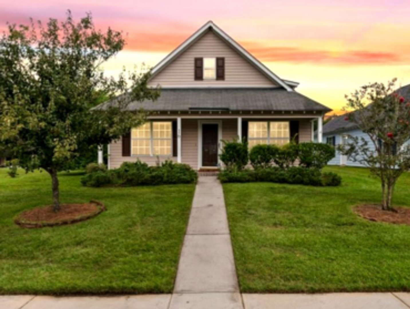 Savannah House: 16 Castello Avenue