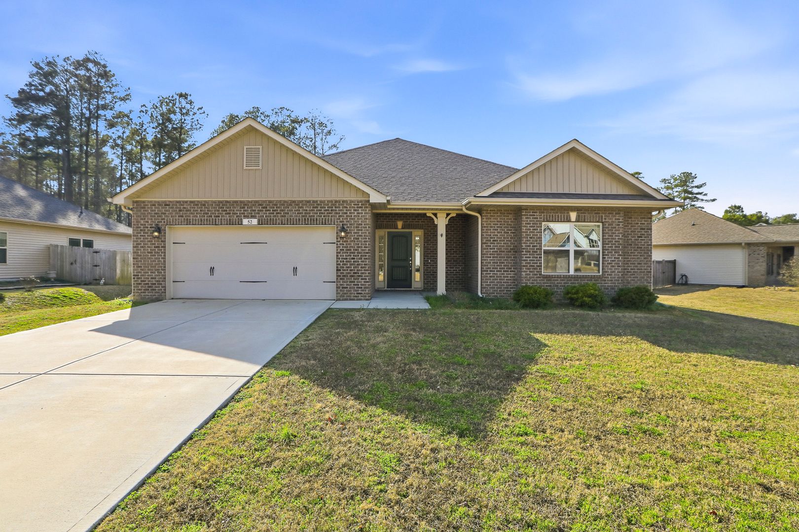 Lillington House: 52 Woodwater Circle