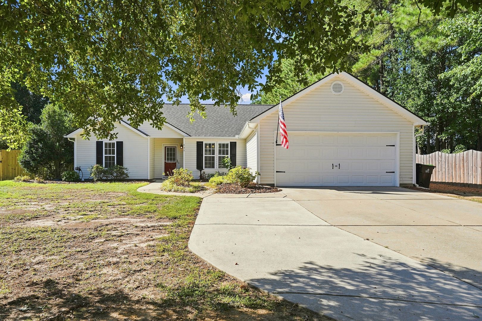 Holly Springs House: 405 Onondaga Ct.