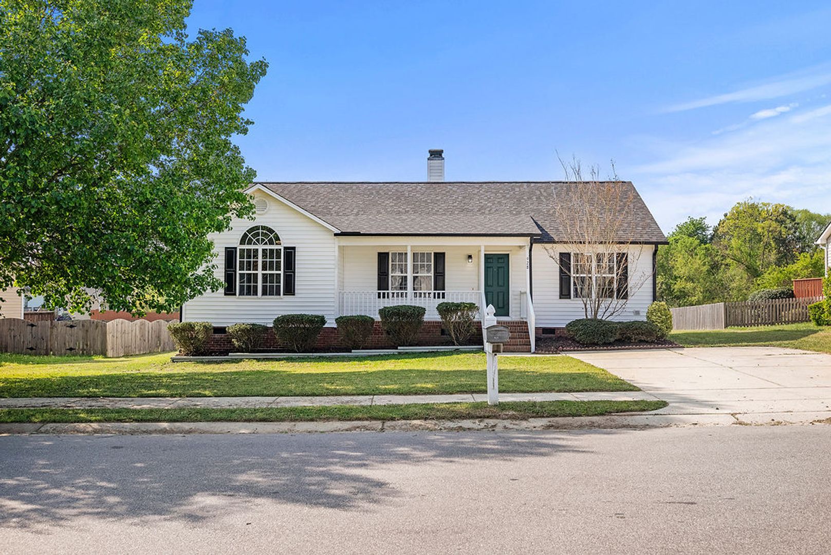 Fuquay-Varina House: 928 South Willhaven Drive