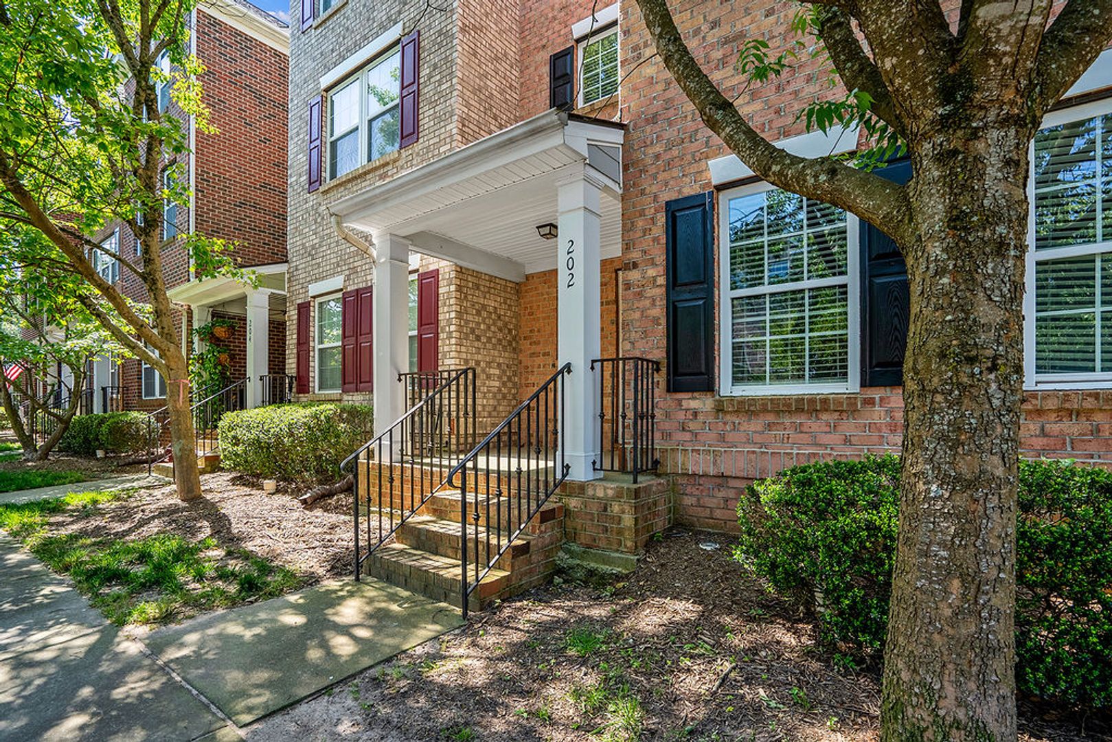 Apex House: 202 Grindstone Drive