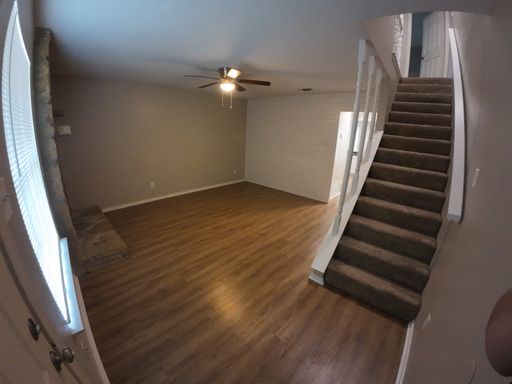 Move in Special! Your Next Home: Stylish 2 Bed, 1.5 Bath quadplex with Personality! – photo 1