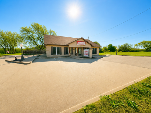 For Lease – 508 N Crowley Rd | 2,000 SF Office Building – photo 1
