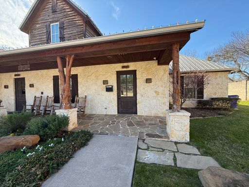 875 N Main St Suite 103, Mansfield, TX 76063