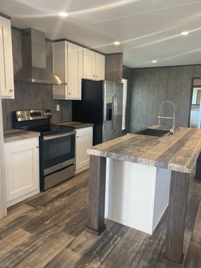Modern Living in a Cozy 3BR Mobile Home – Don’t Miss Out! – photo 1