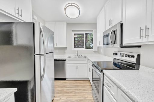 Grossmont Bluffs - Remodeled 3BD/2BA – photo 1
