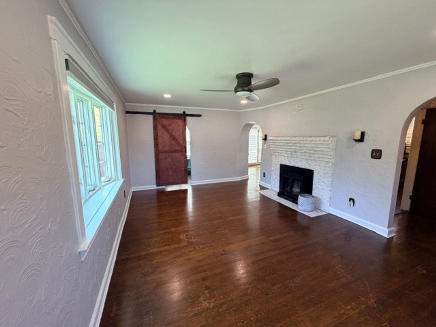 860 Pleasant Street 10 of 12