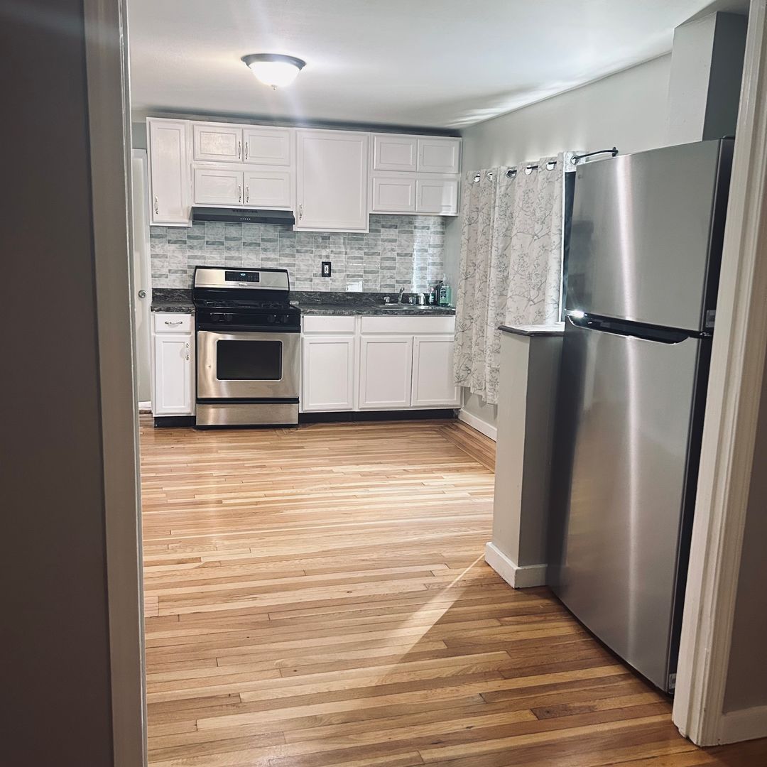 Revere Apartment: 1028 North Shore Rd