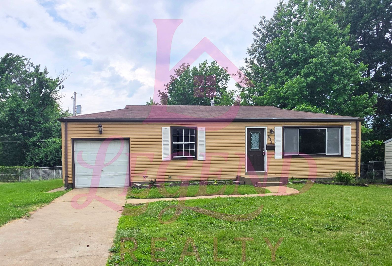 St. Louis House: 624 Science Hill Drive