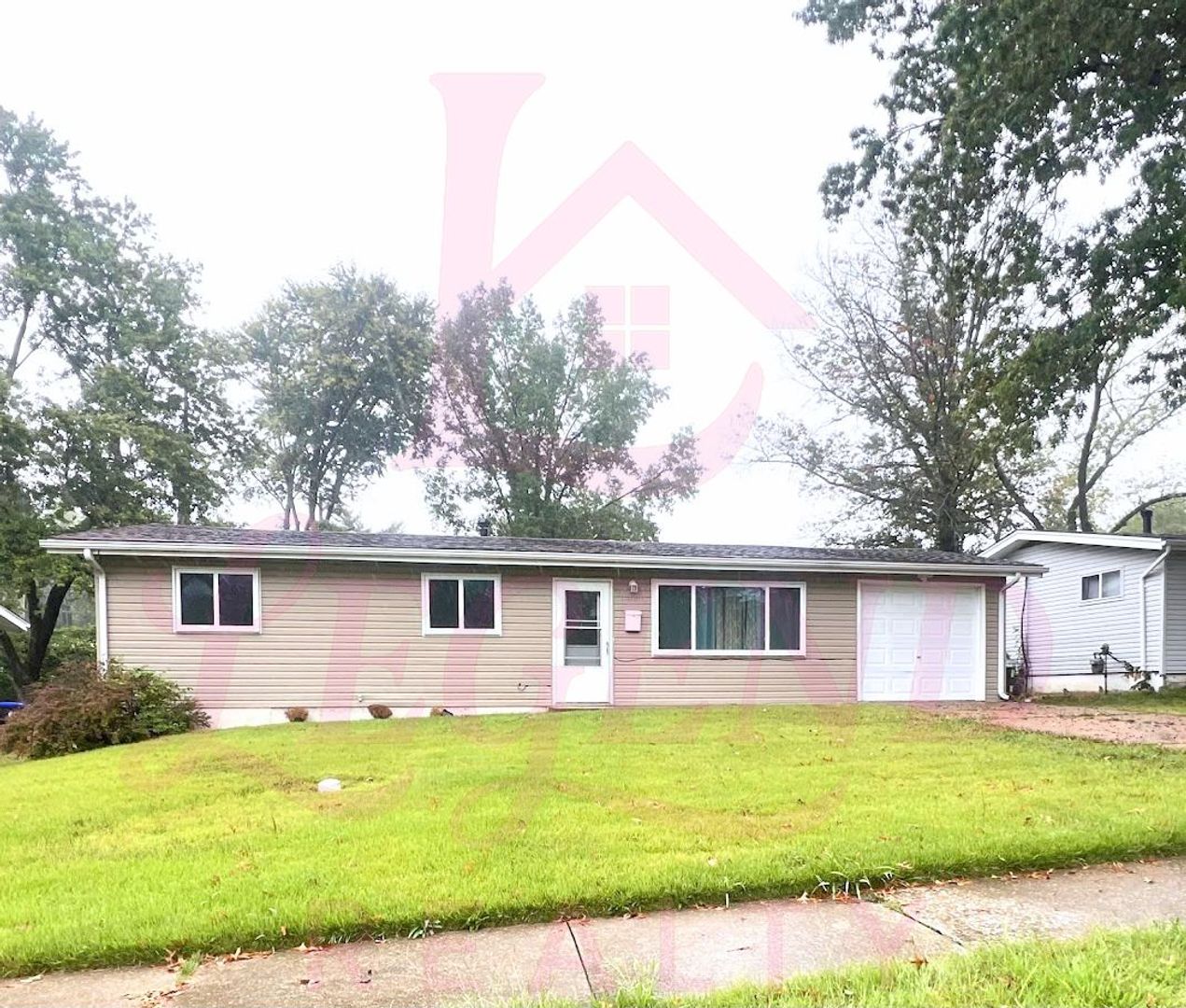 Florissant House: 1390 S Waterford Drive