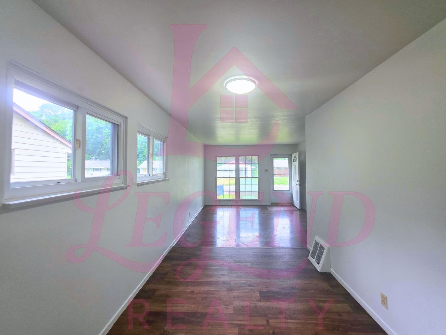 St. Louis House: 10604 Spring Garden Drive