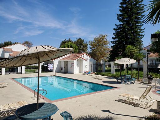 Beautiful Santa Fe Springs Condo